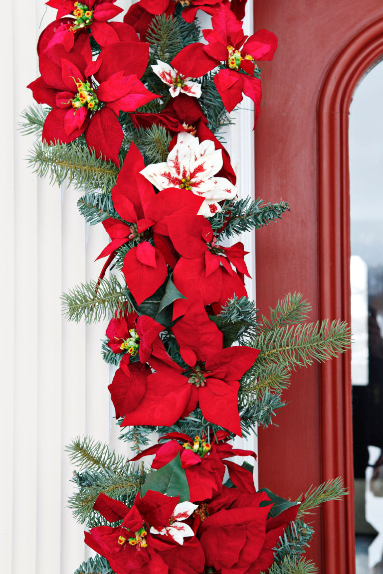 Scintillating Christmas Garland Decoration Ideas  Festival Around the