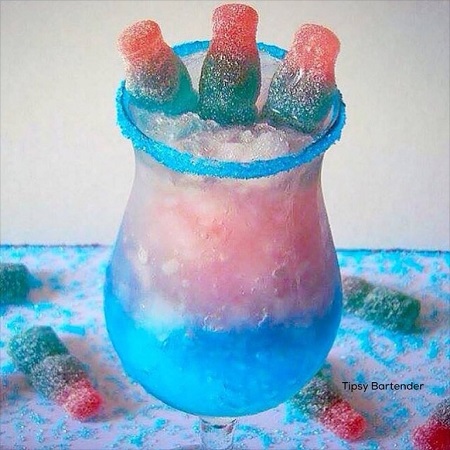 bubblegum-bottle-fizz-cocktail-768x768