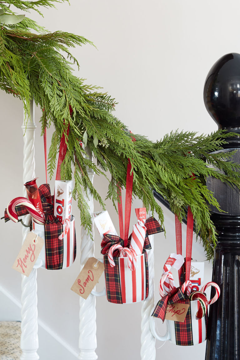 Scintillating Christmas Garland Decoration Ideas – Festival Around the