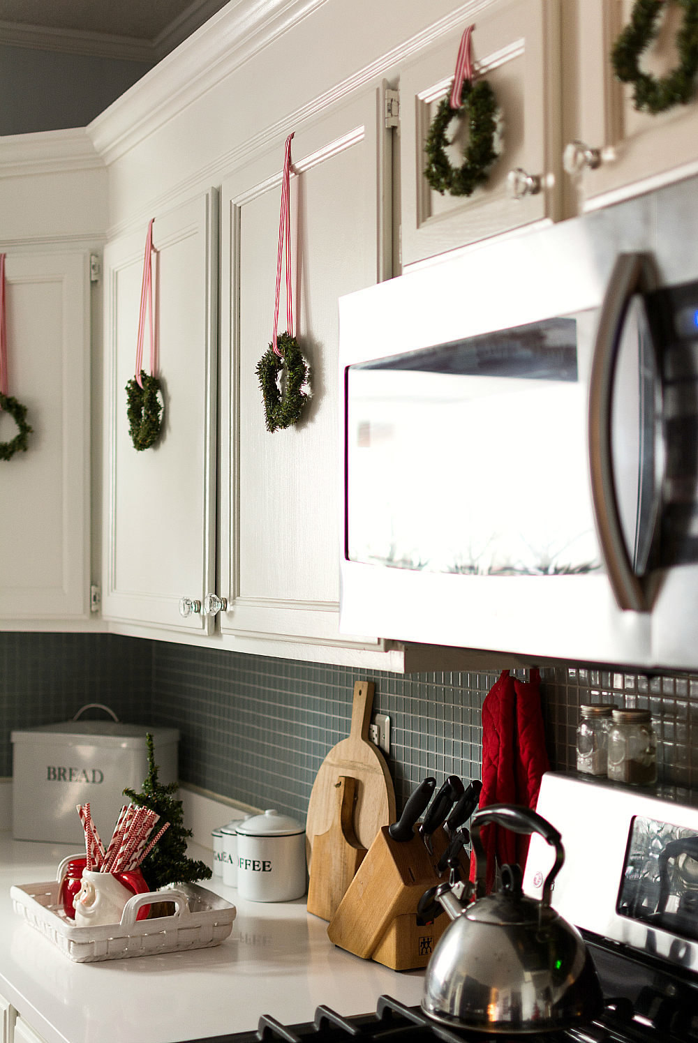 Cozy Christmas Kitchen Decorating Ideas – Festival Around the World