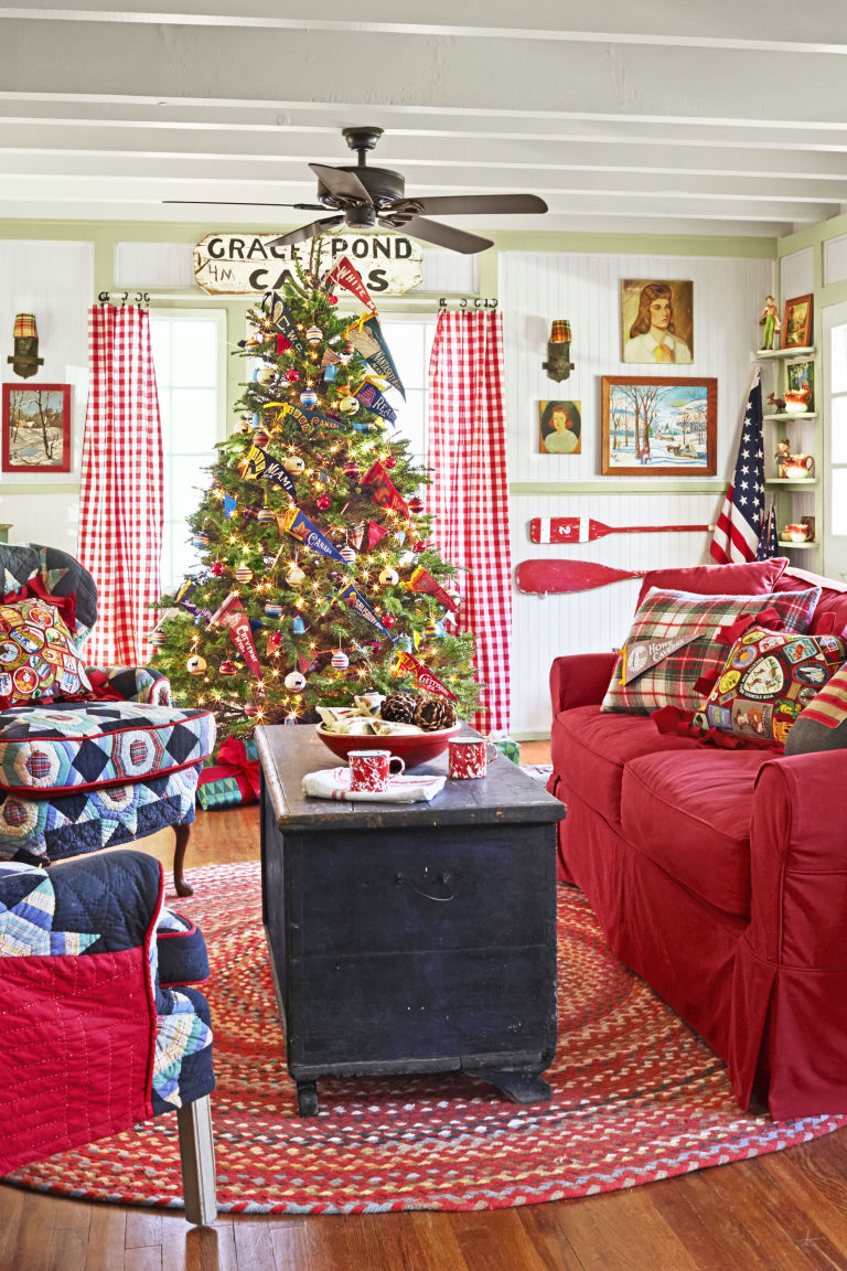 Warm And Inviting Christmas Living Room Decoration Ideas – Festival ...