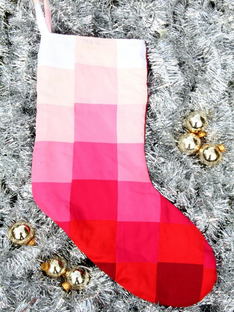 christmas-stocking-decoration-ideas-23
