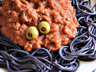 Top 25 Gross, Ghoulish And Scary Halloween Recipes