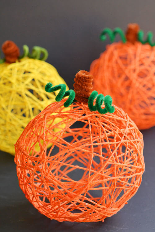 quick-halloween-craft-ideas-for-kids-making-lemonade