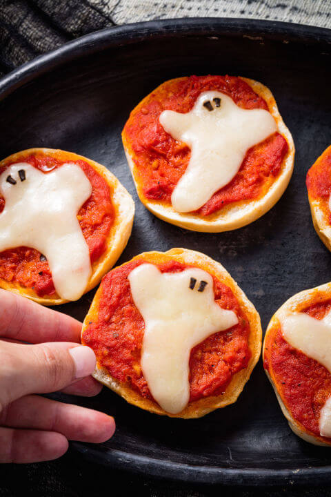 30 Delicious Halloween Appetizer Recipes – Festival Around the World