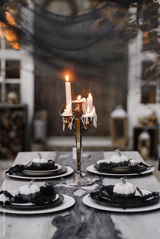 Creepy And Classy Halloween Table Decoration Ideas – Festival Around ...