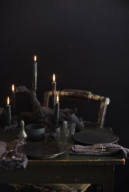 Creepy And Classy Halloween Table Decoration Ideas – Festival Around ...