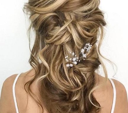 bridal messy wavy half updo